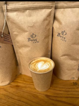 Září/september bol náročný, ani na Medzinárodný deň kávy sme si nespomenuli🫣 Našťastie najlepší @d_bistro_coffee spravili...